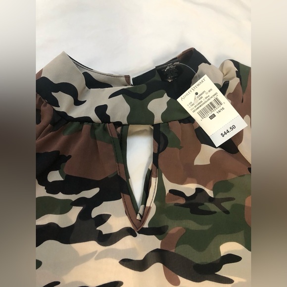 ASHLEY STEWART WOMENS SUPER CUTE CAMO BLOUSE SIZE: 14/16 - Picture 4 of 12